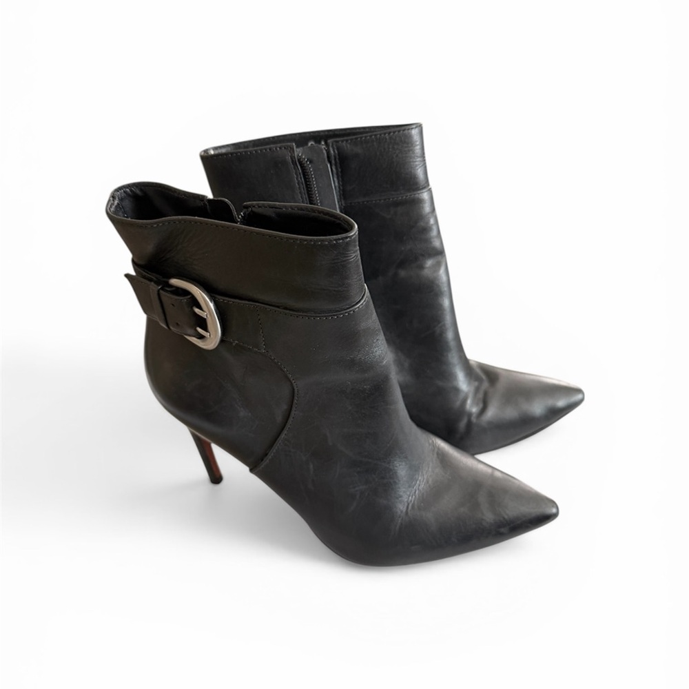 Chic Black Leather Heeled Boots